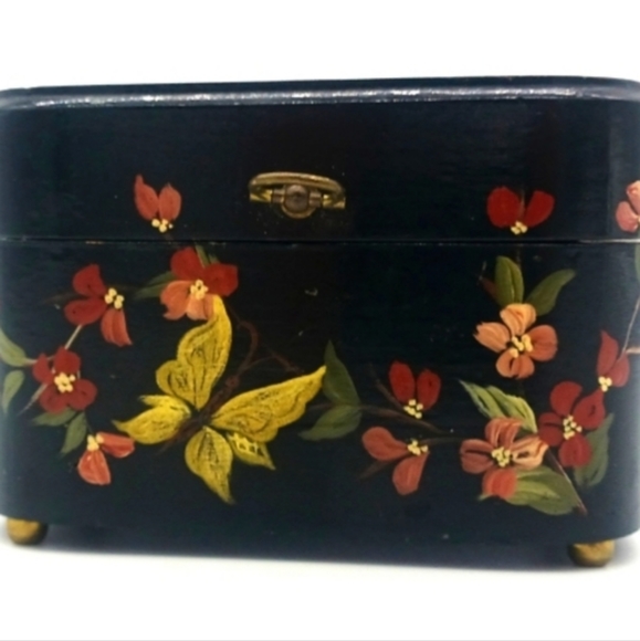Vintage Hand Painted Trinket Box - Picture 2 of 4